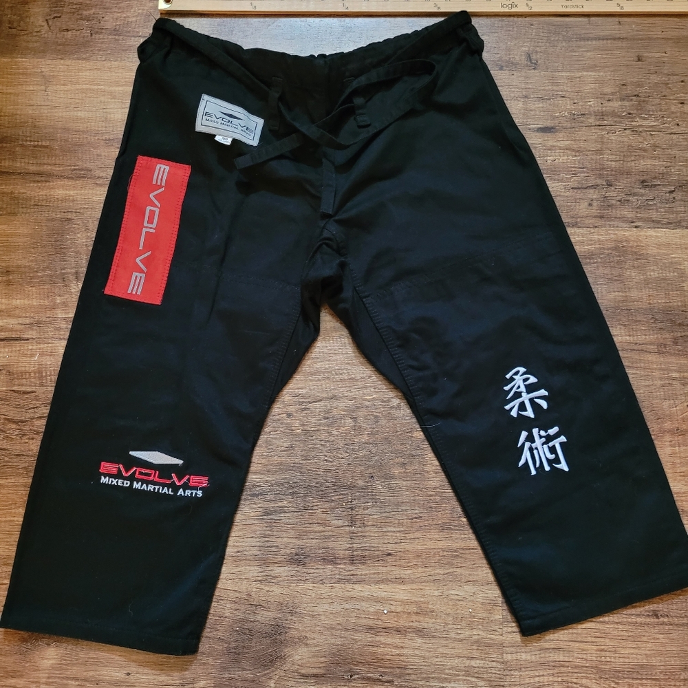 jiu-jitsu Pants Medium Black Karate MMA Black Crop Cropped Leg By Evolve